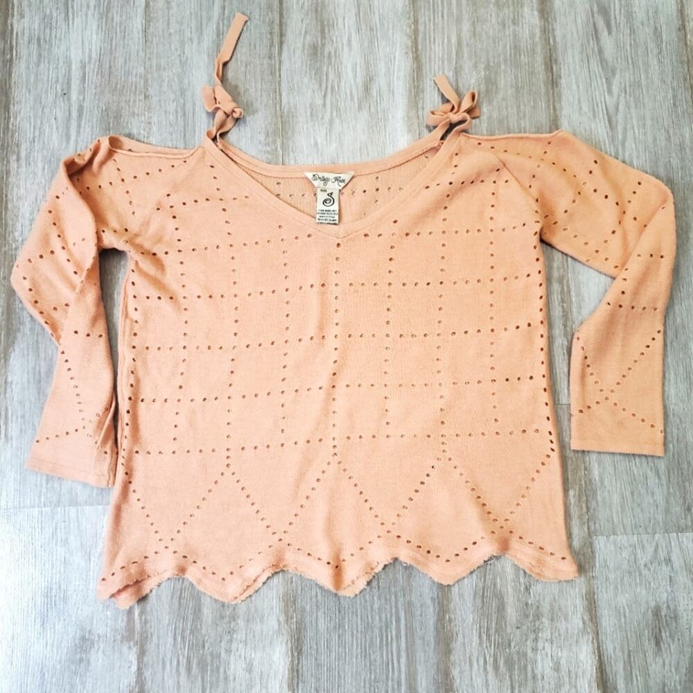 INDIGO REIN Pink Cold Shoulder V-Neck Blouse Sweater